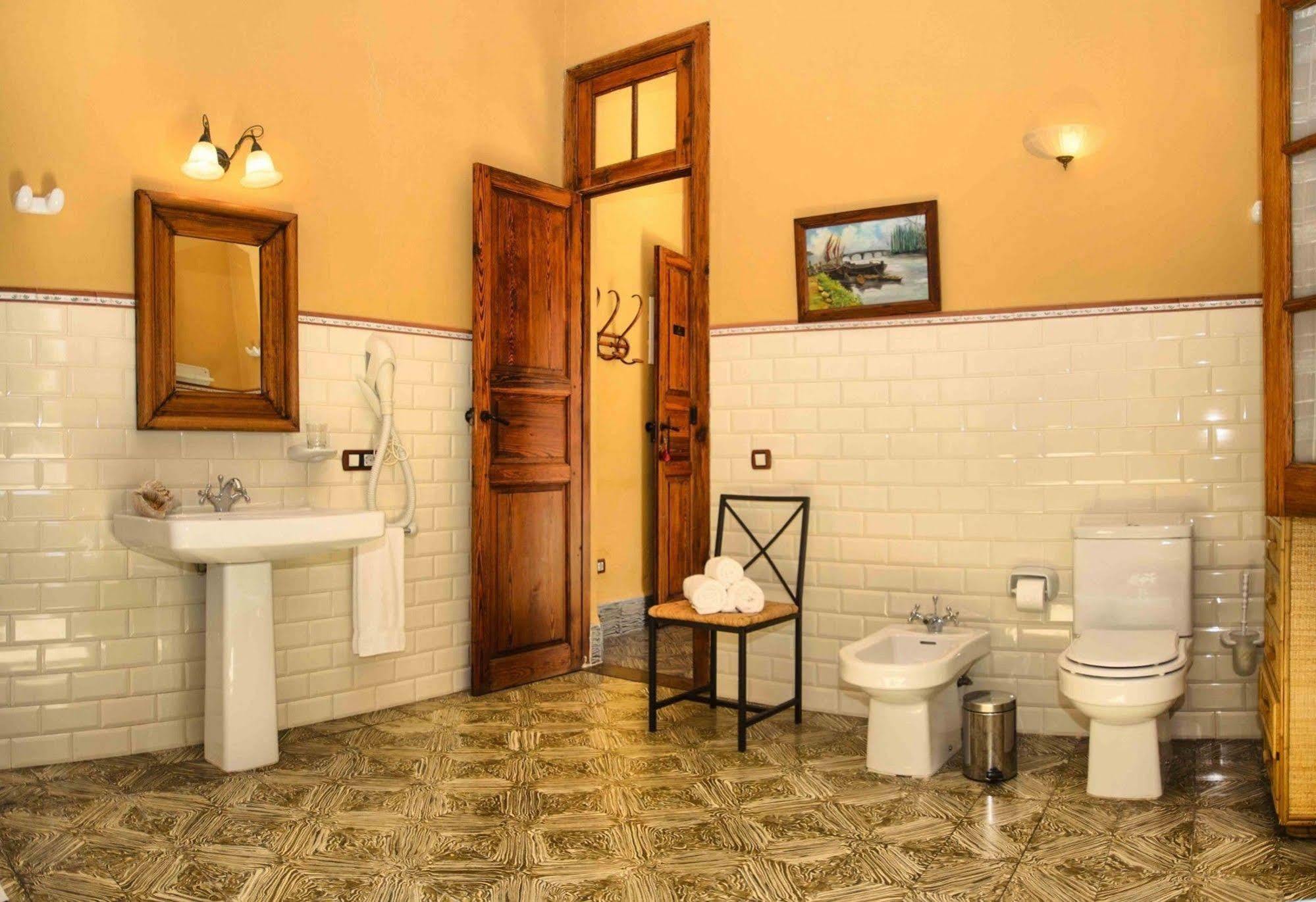 Casa Lola Y Juan Haría