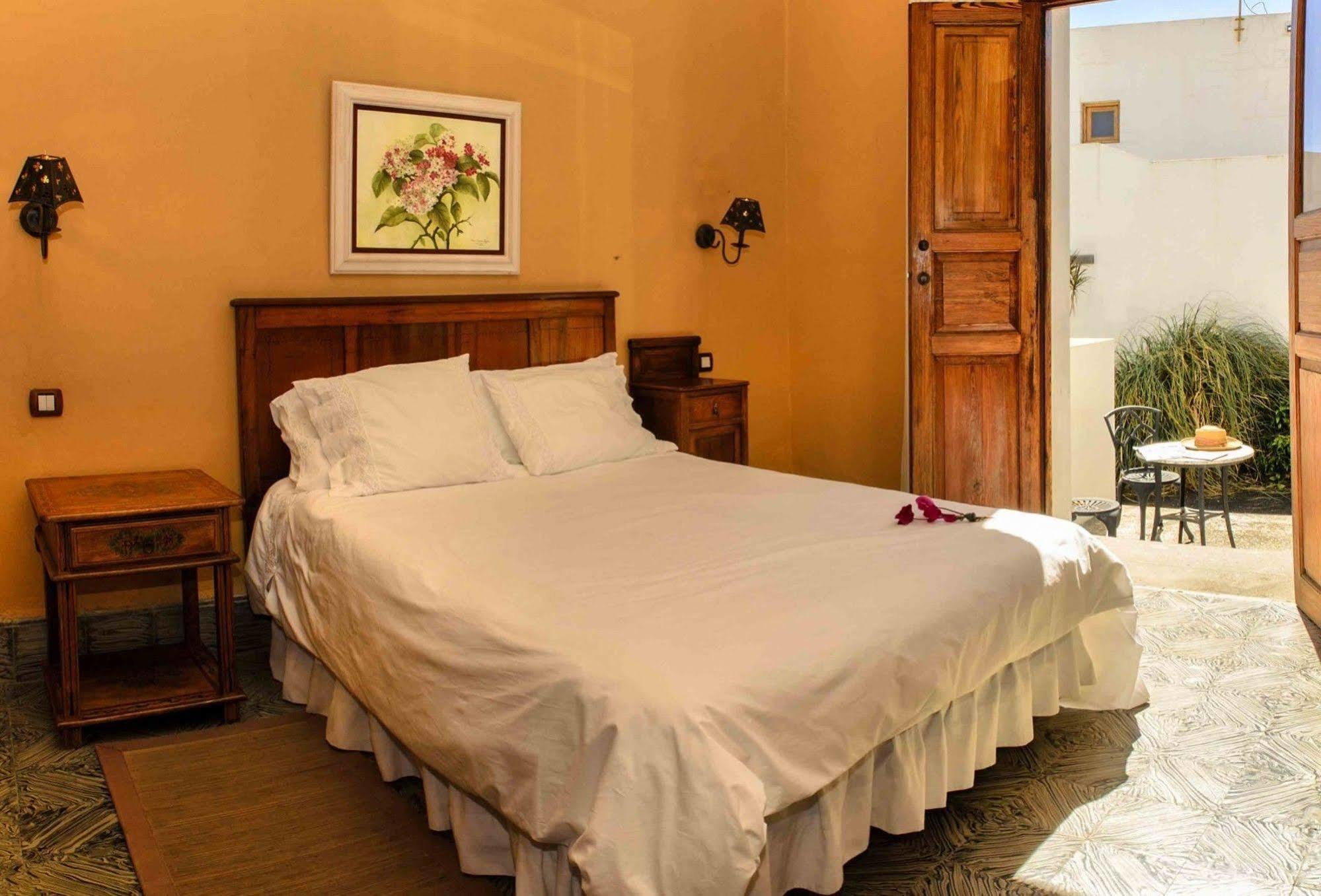 Casa Lola Y Juan Hotel Haría