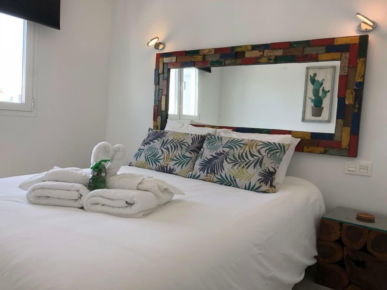 Apartment Sea Breeze With Shared Pool And Near The Beach