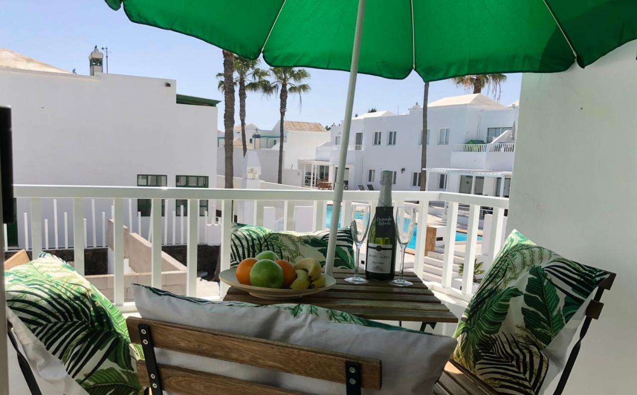 Sea Breeze With Shared Pool And Near The Beach Apartment Costa Teguise