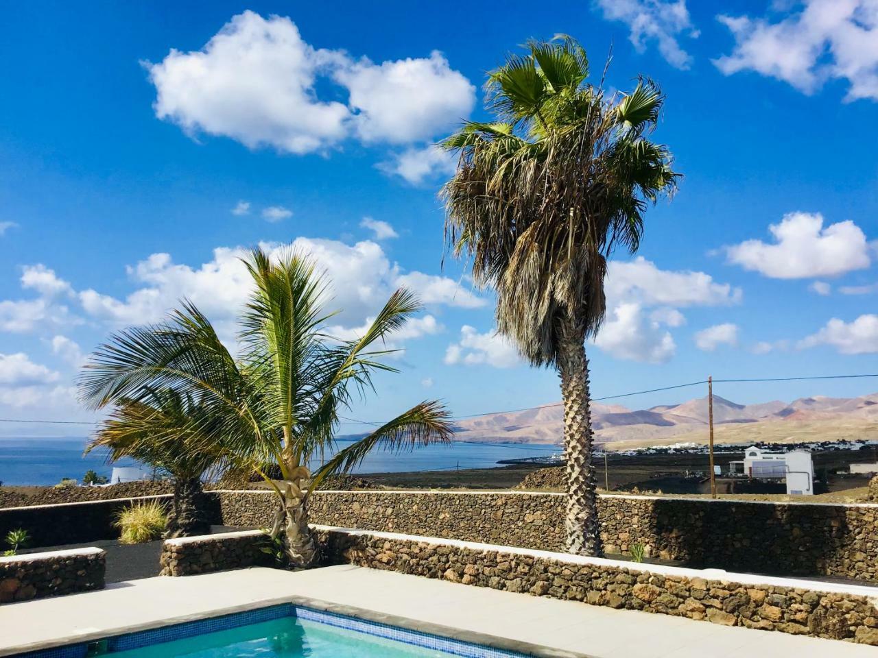Palmitas Villa