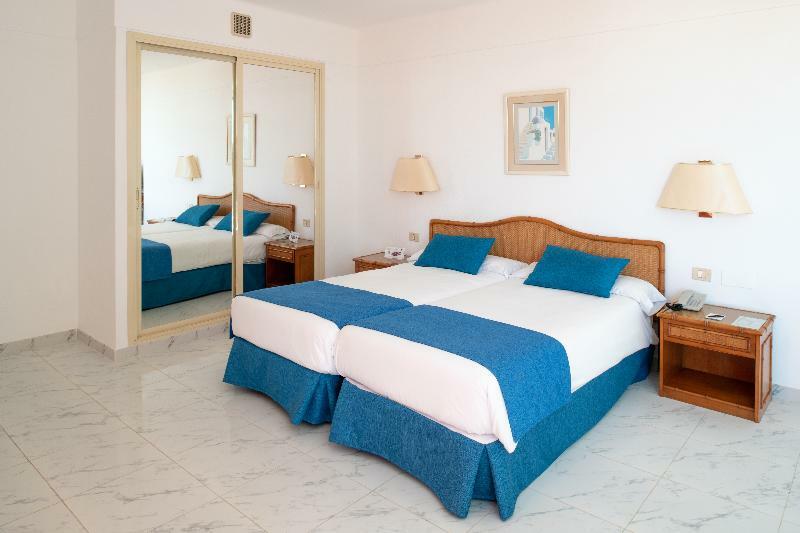 Alexandre Grand Teguise Playa Hotel 4*