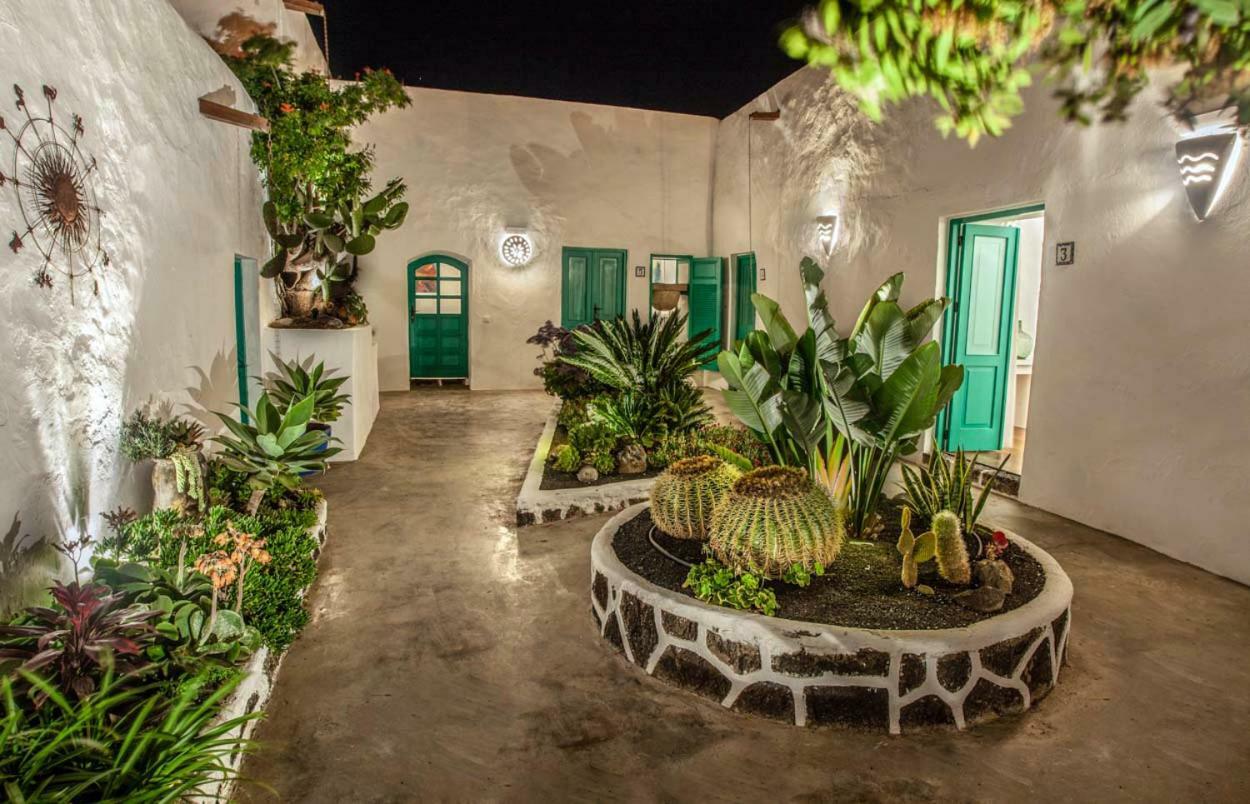 Hotel Lirios Rural - Adults Only Tías