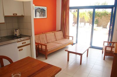 Hotel Costa Volcan And 2*