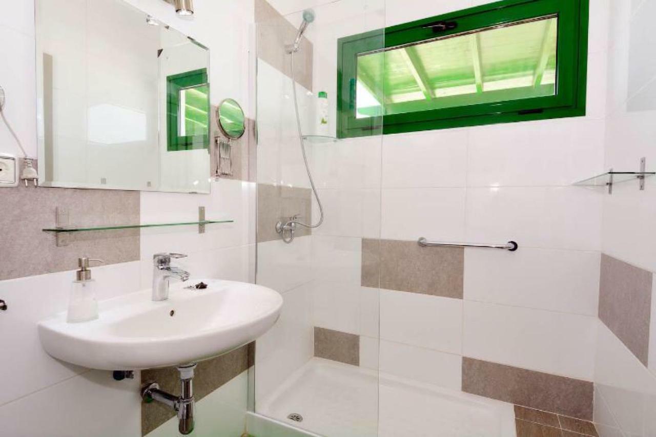 Belinda With Sea View, Sat-tv, Wifi, Only 200m From Playa Grande