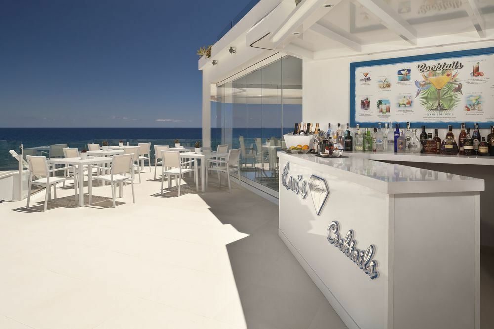 Lani's De Luxe - Adults Only 5*