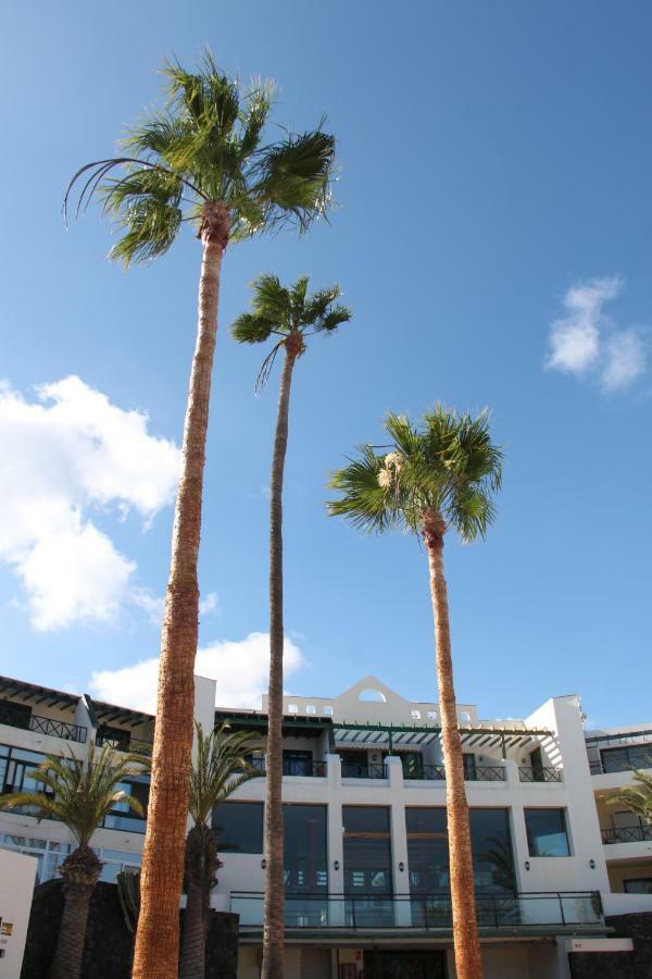 Playa Roca Casa Ines Costa Teguise