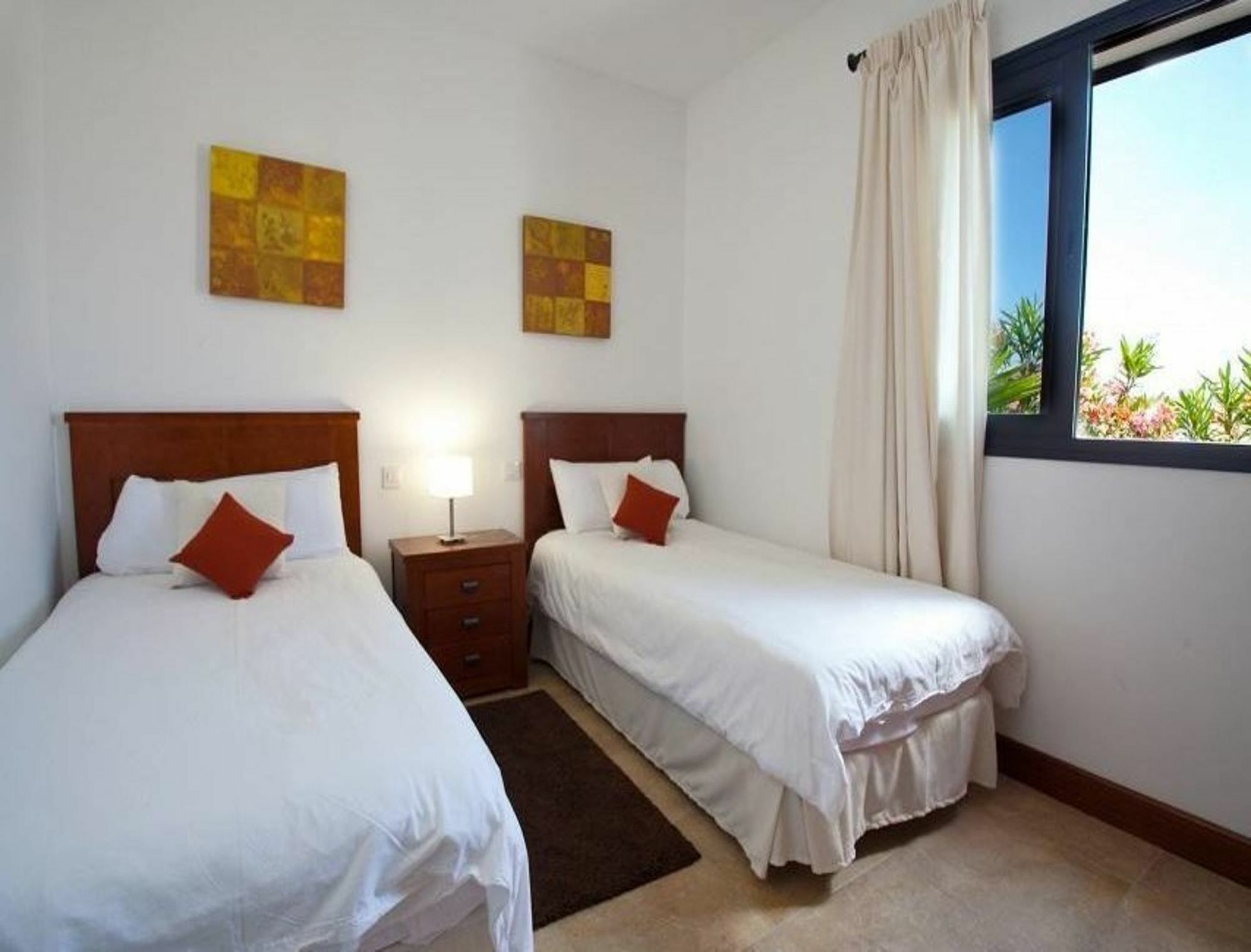 In - 104390 By Mo Villa Yaiza (Lanzarote)