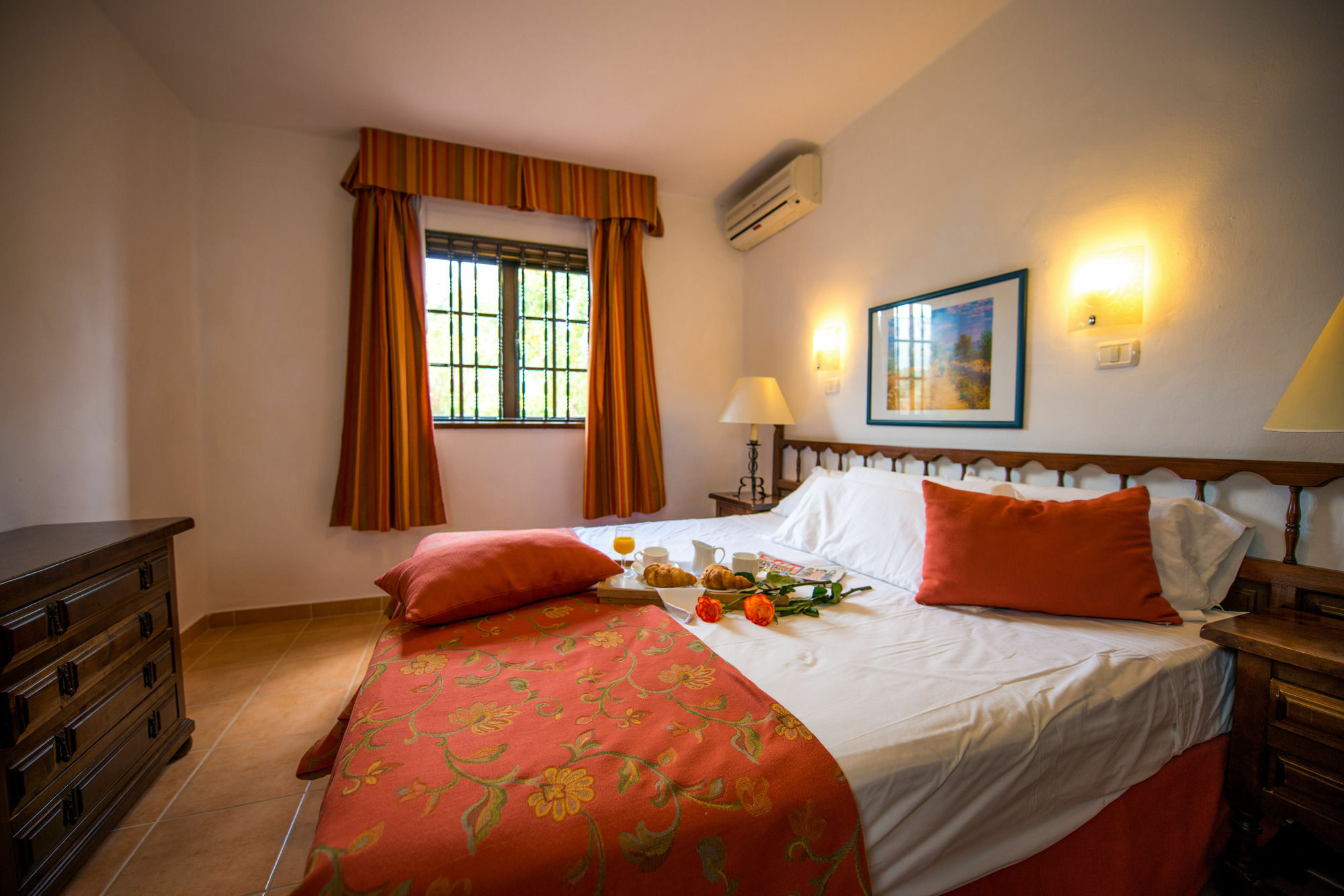 Ona Casitas 4*