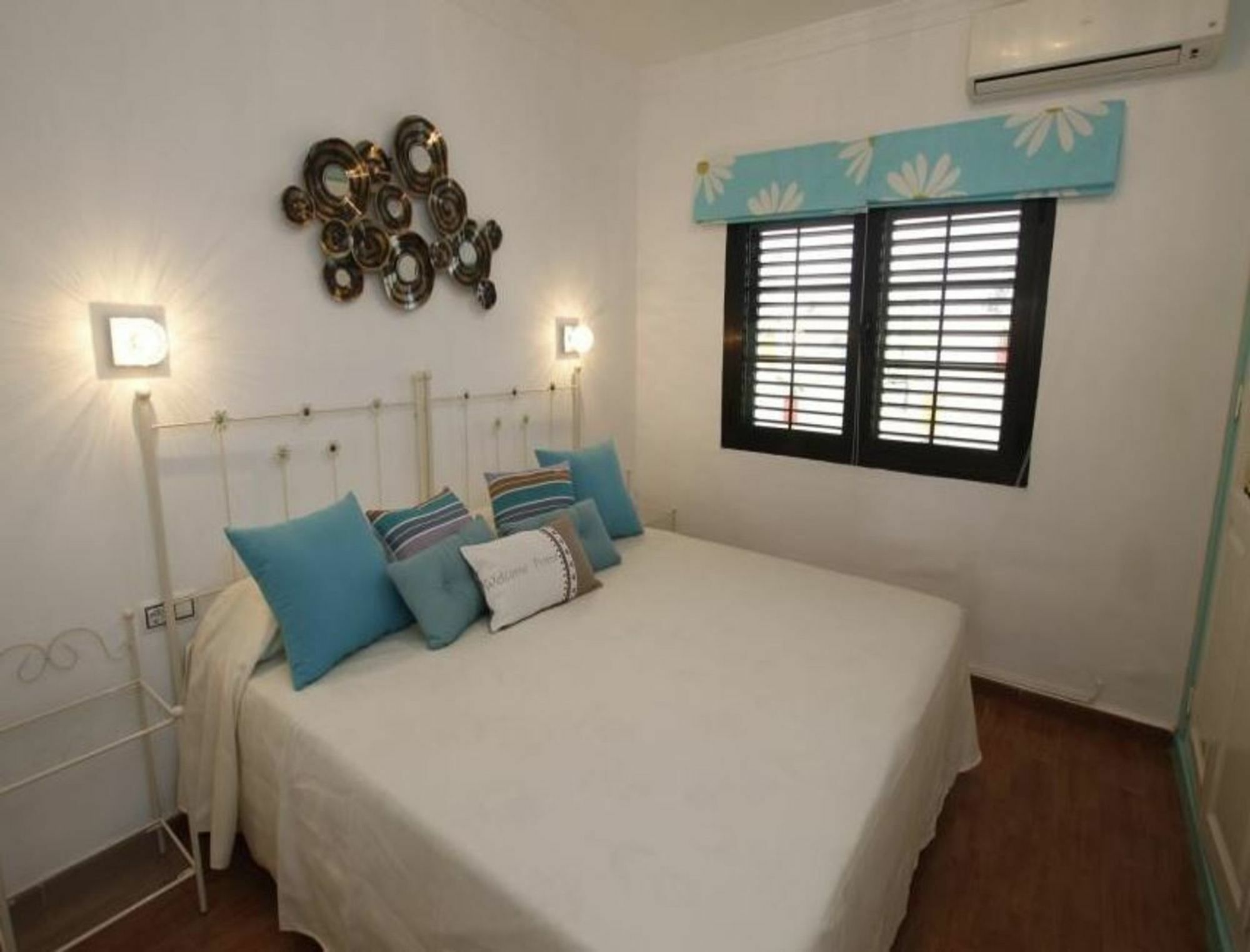 Apartment In Puerto Del Carmen - 104394 By Mo