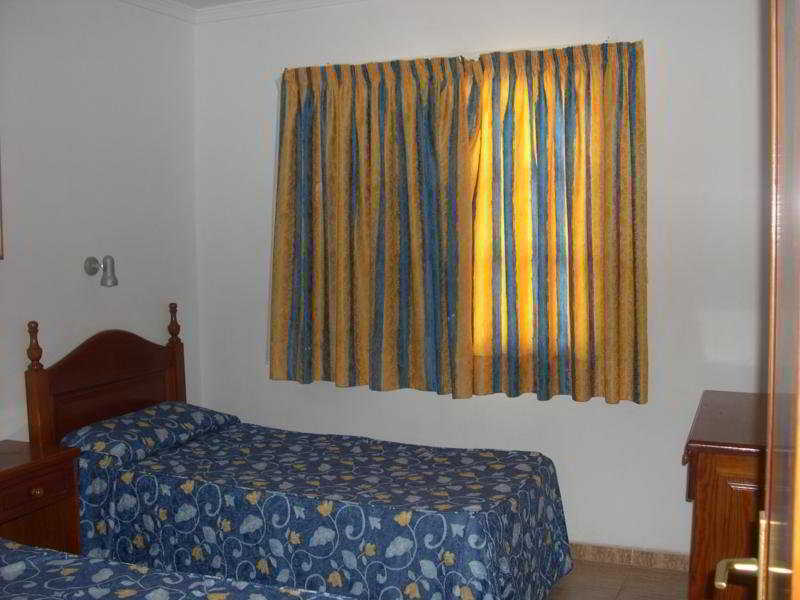 Rosamar Aparthotel 2*