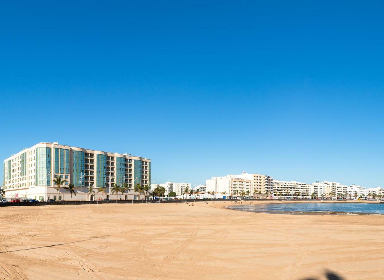 Apartamento Arrecife Sands- Seafront - Sea Views - Private Underground Parking *