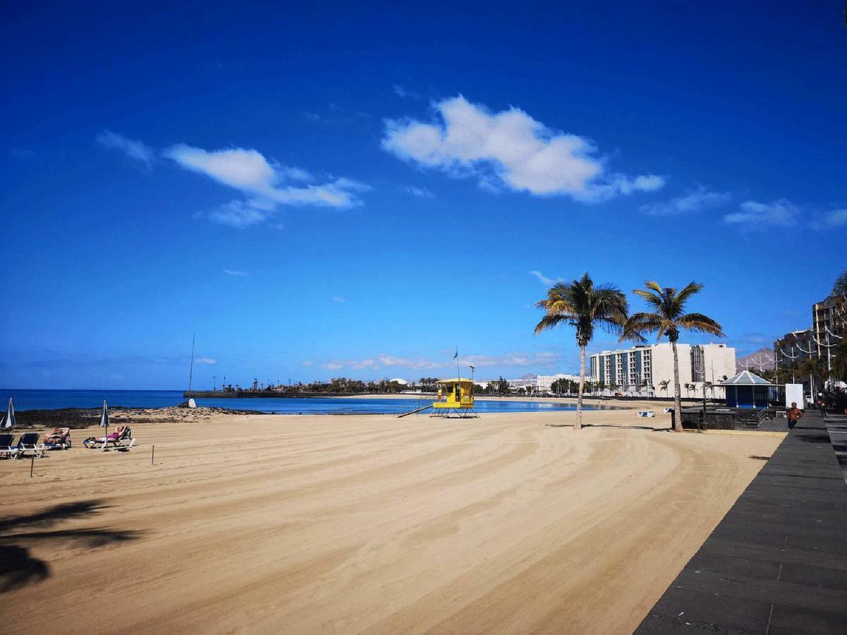 Arrecife Sands- Seafront - Sea Views - Private Underground Parking Apartamento
