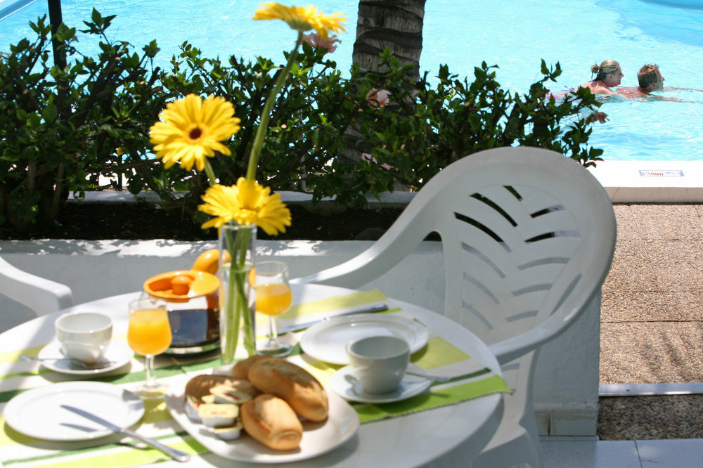Nazaret Aparthotel Costa Teguise