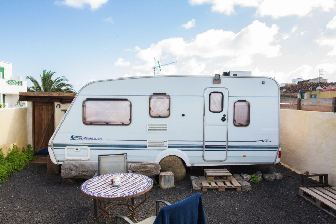 Caravan *