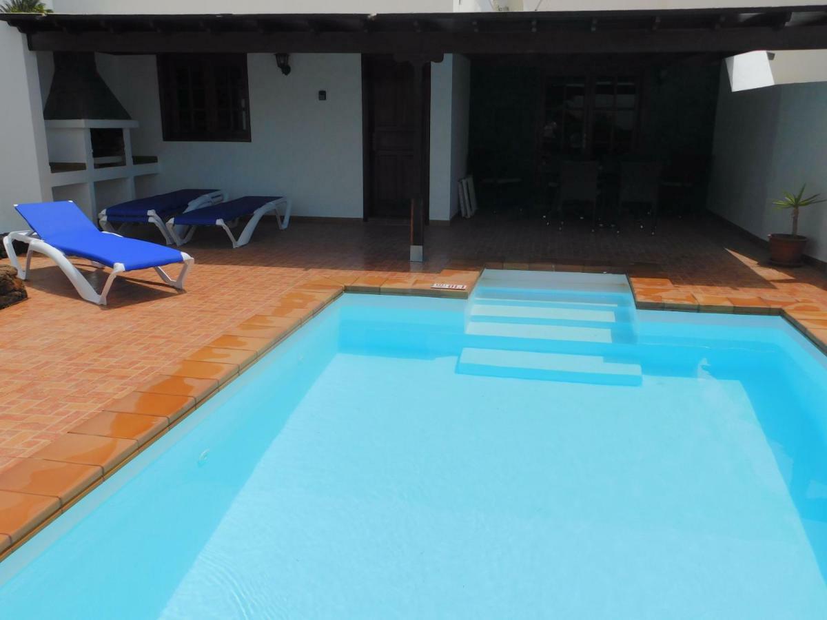 Lucky - Heated Pool Villa Macher
