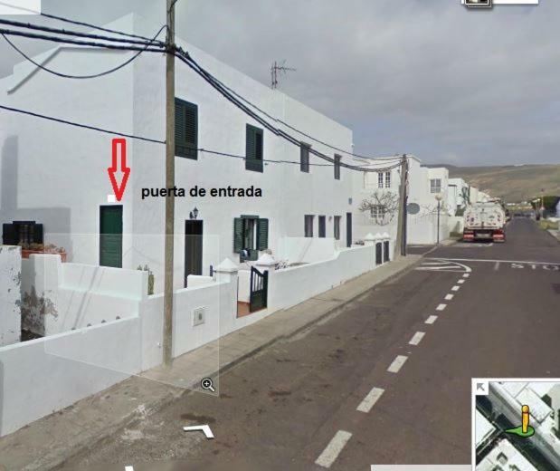 En El Pueblo De Arrieta 4 *