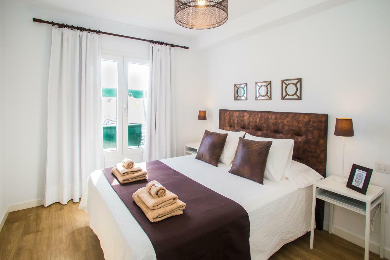 Apartamento Flower Beach 18 *