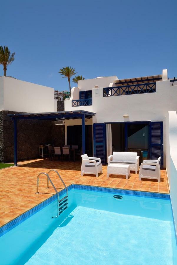 Yucas Villa *