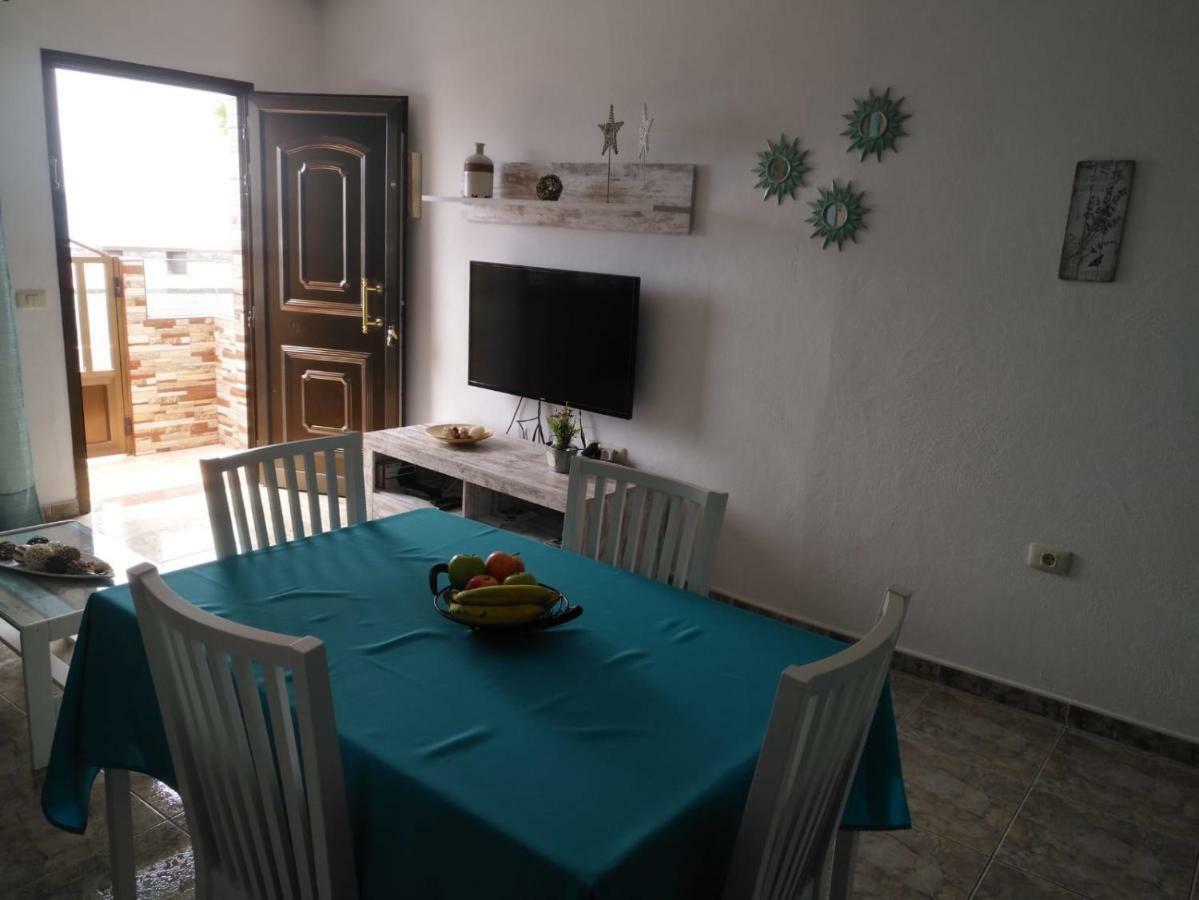 Holiday home Casa Corina. Primera Linea De Mar *