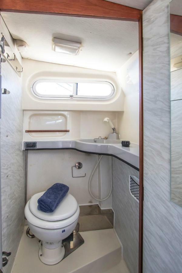 Cozy Boat To Unwind By The Ocean *