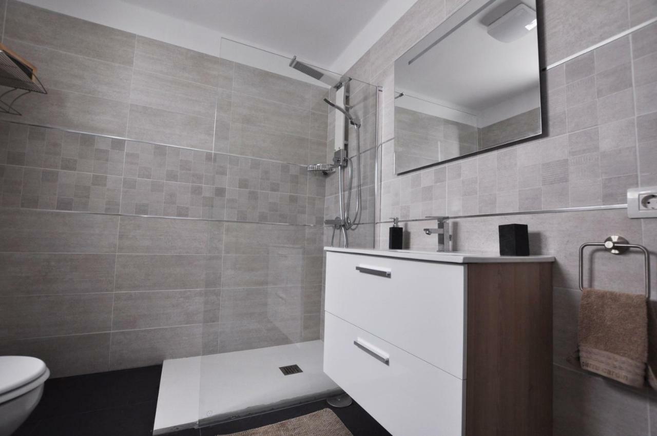 Apartment Paraiso Iii - Pool & Sea View - Good Wifi- Loma *