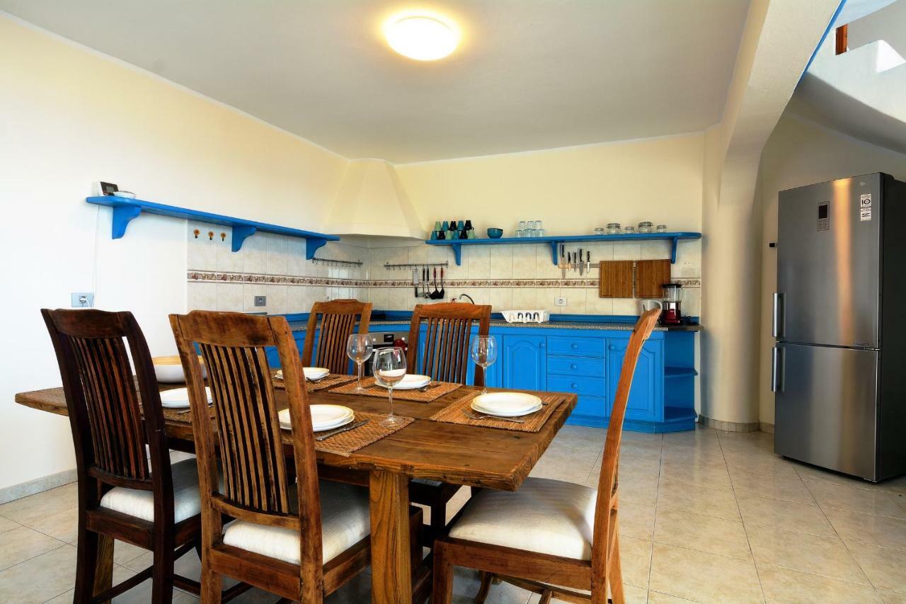 Villa Hannah - Stunning Sea Views - Roof Terrace Costa Teguise