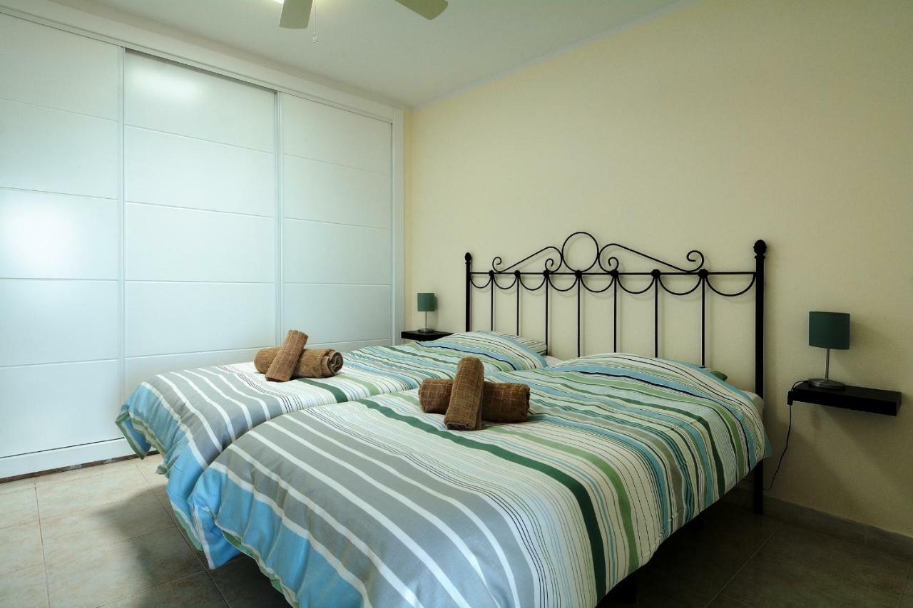 Villa Hannah - Stunning Sea Views - Roof Terrace *