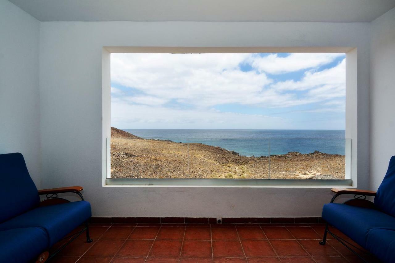 Hannah - Stunning Sea Views - Roof Terrace Villa Costa Teguise