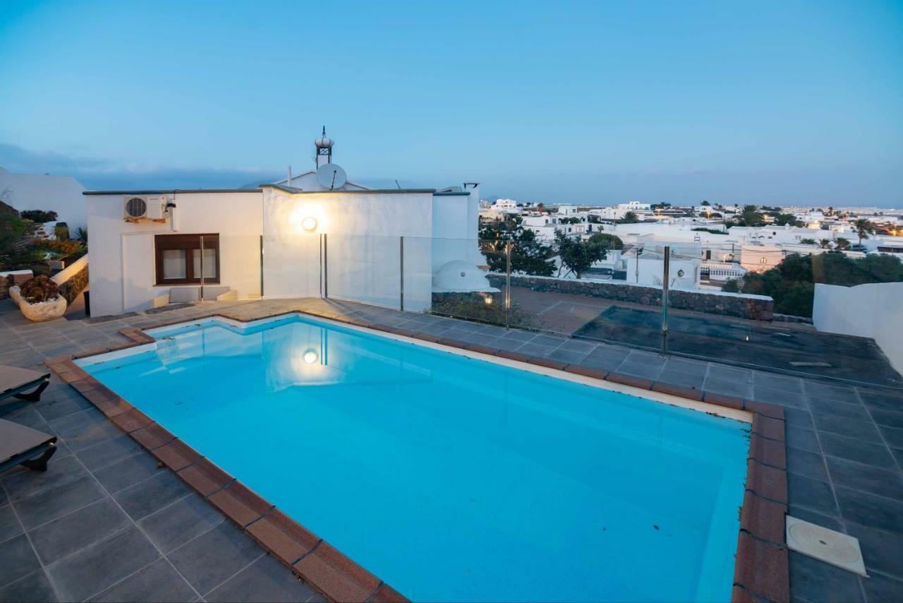 Casa Mira