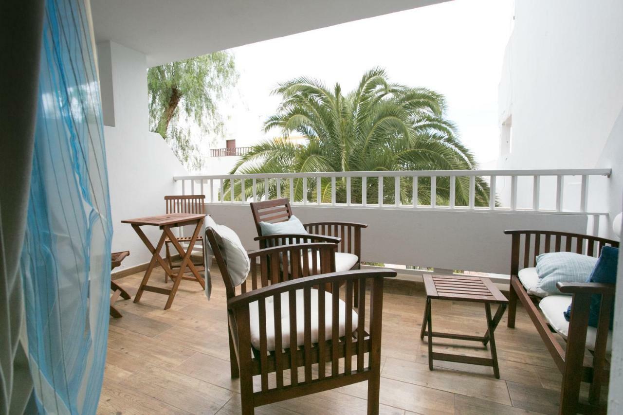 Chromotheraphy Cerca Del Mar Costa Teguise