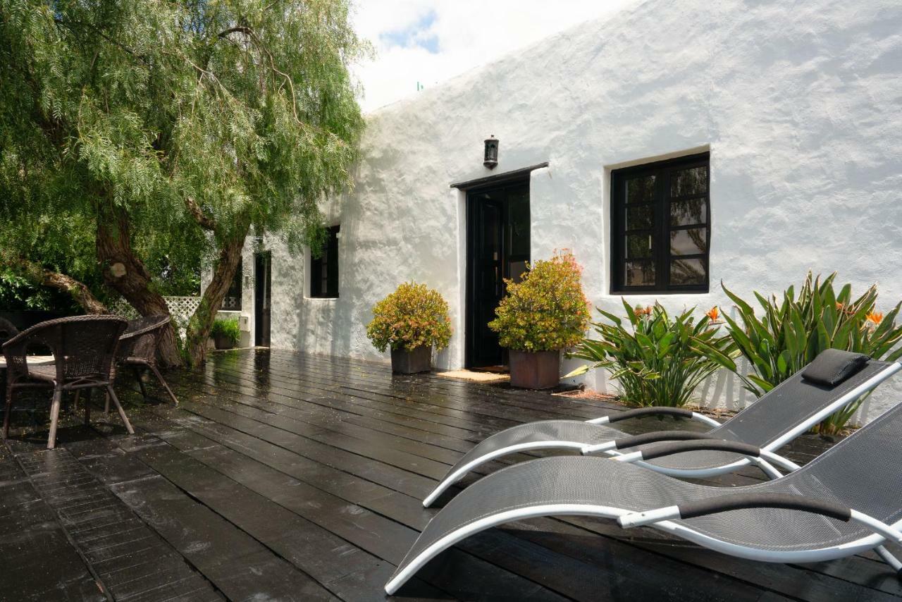Villa Guatiza Villa *
