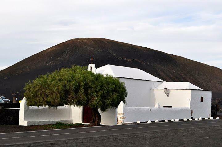 Calma, Ideal Familias Y Grupos * Teguise (Lanzarote)