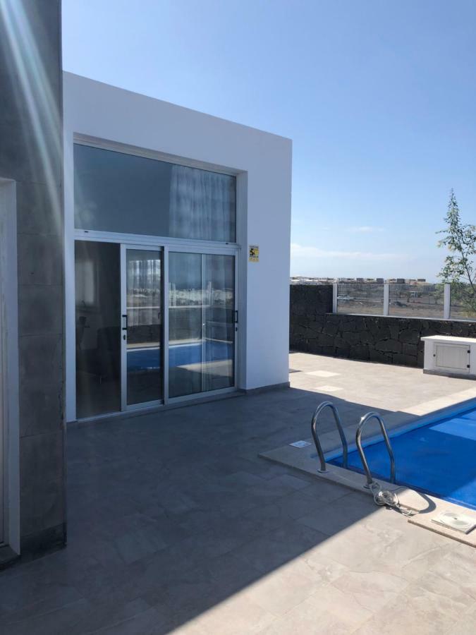 With Sea View And Private Swimming Pool