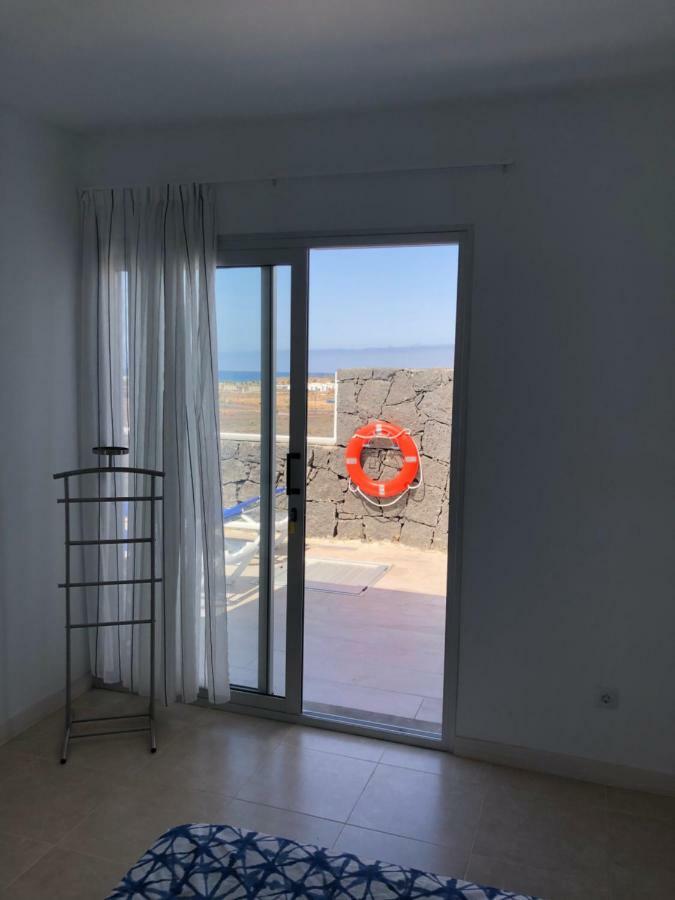 Villa With Sea View And Private Swimming Pool *