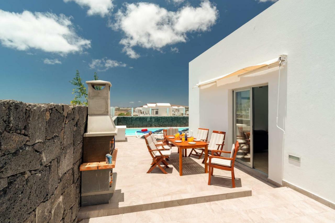 With Sea View And Private Swimming Pool Playa Blanca (Lanzarote)