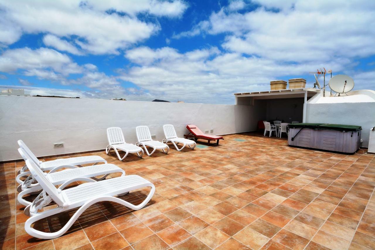 Hannah - Stunning Sea Views - Roof Terrace