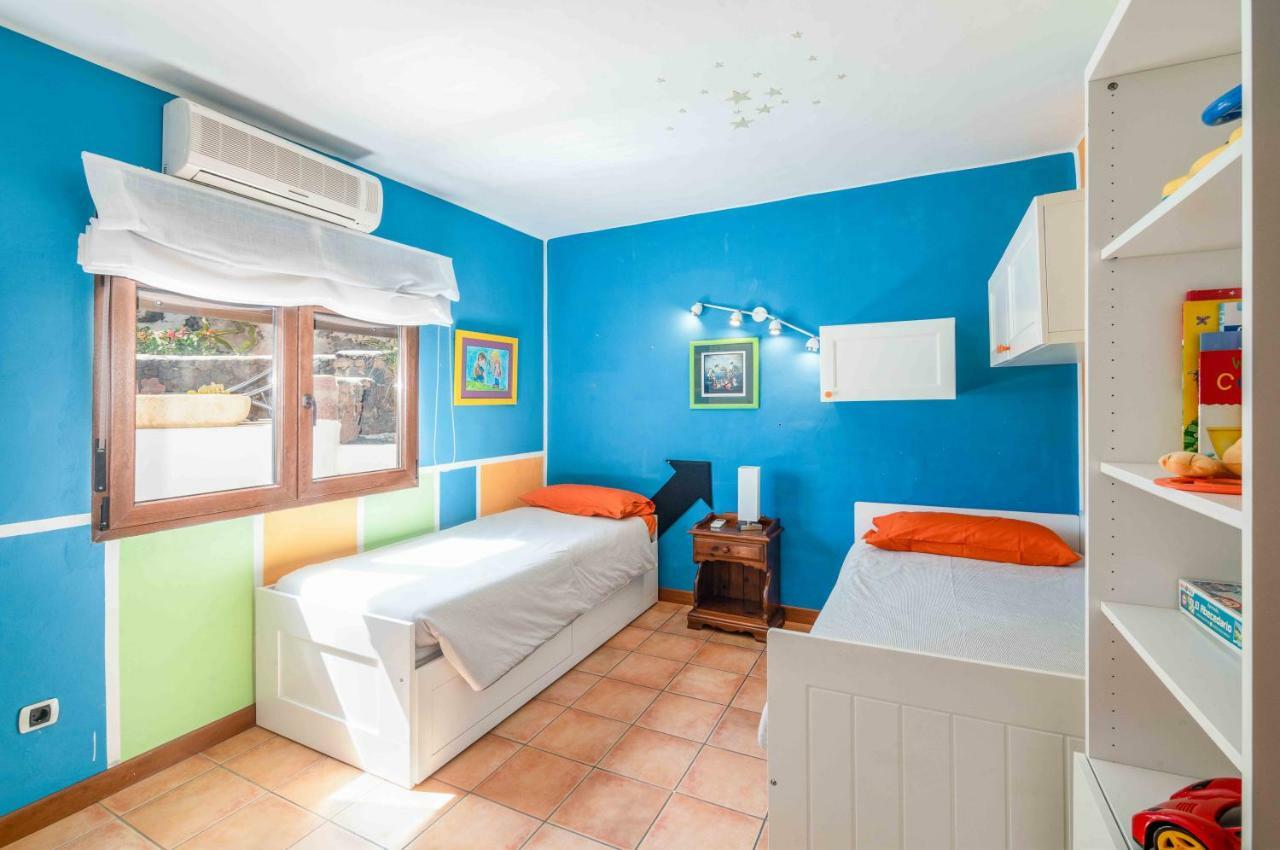 Casa Mira Villa Güime