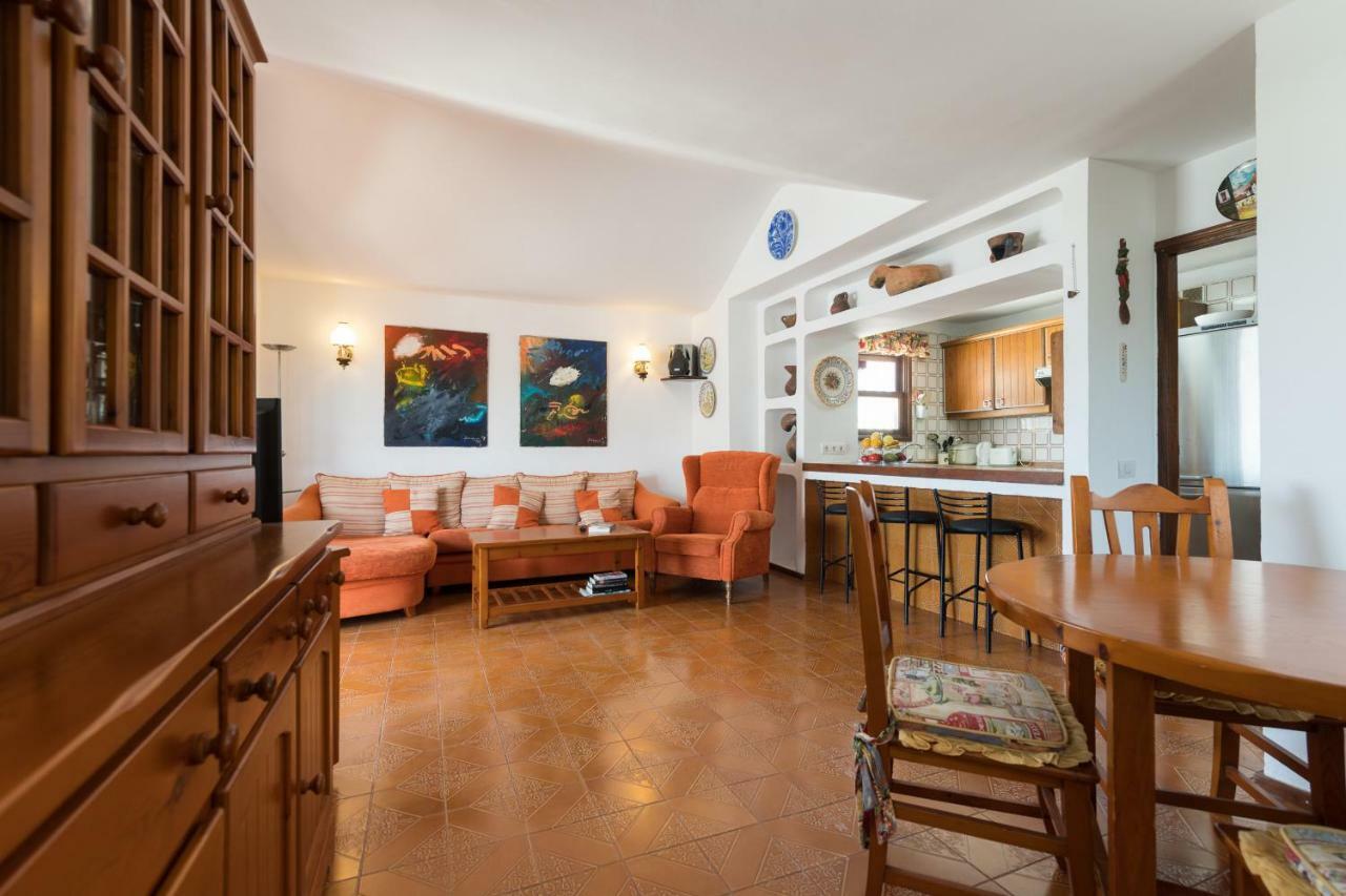 2br House - Solarium & Shower Terrace - 13 Puerto del Carmen (Lanzarote)