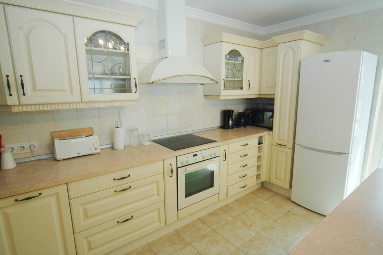 Essence: Detached Retreat With Heated Pool And Stunning Views * Tias