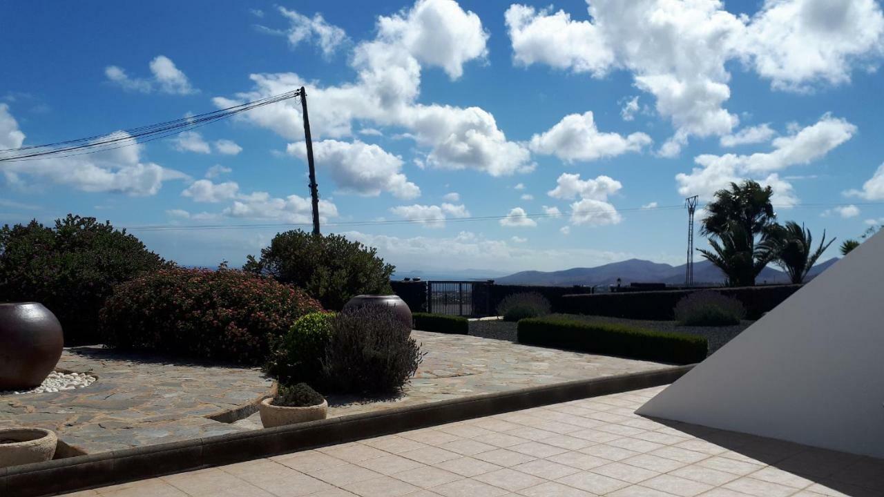 Essence: Detached Retreat With Heated Pool And Stunning Views