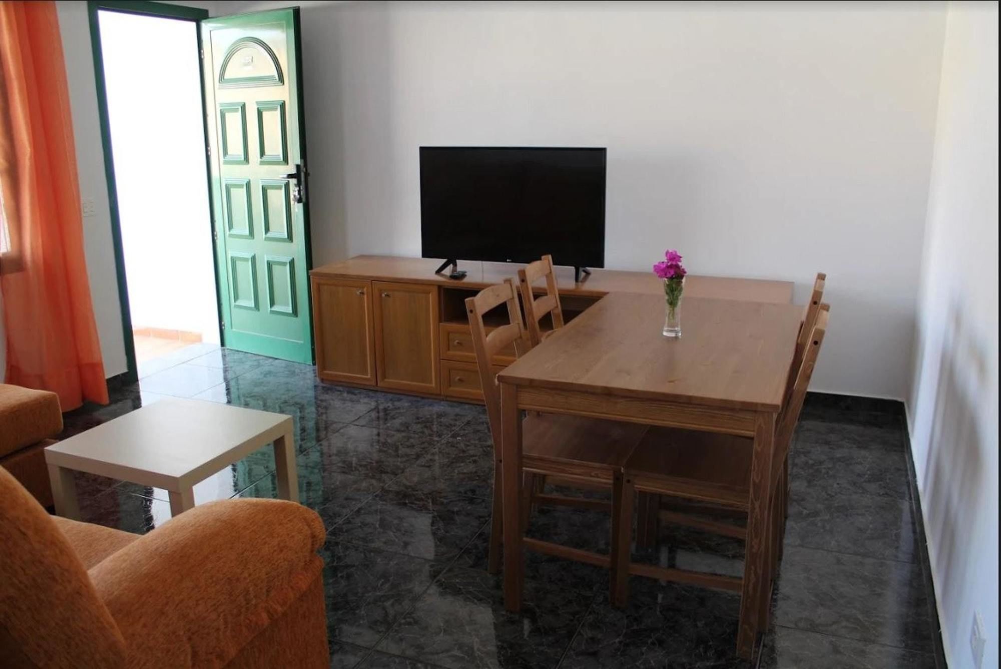 With 2 Bedrooms In Femes, With Wonderful Mountain View, Furn Apartamento *