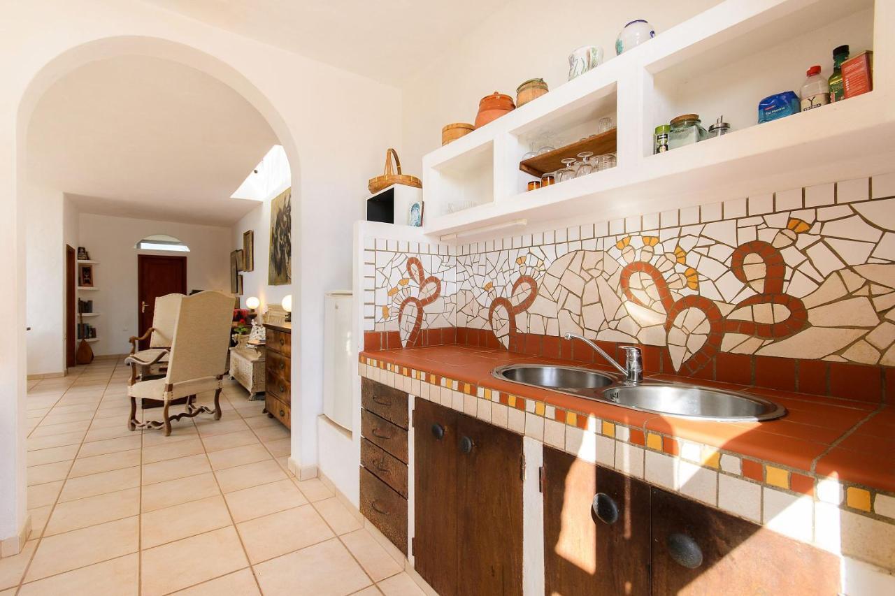 La Bodega - House On Volcano With A Piano Villa