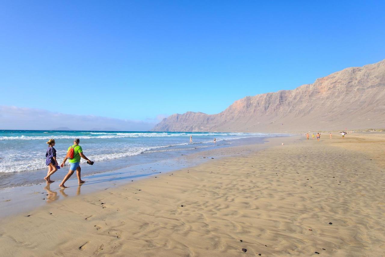 Famara Beach Apt * Famara
