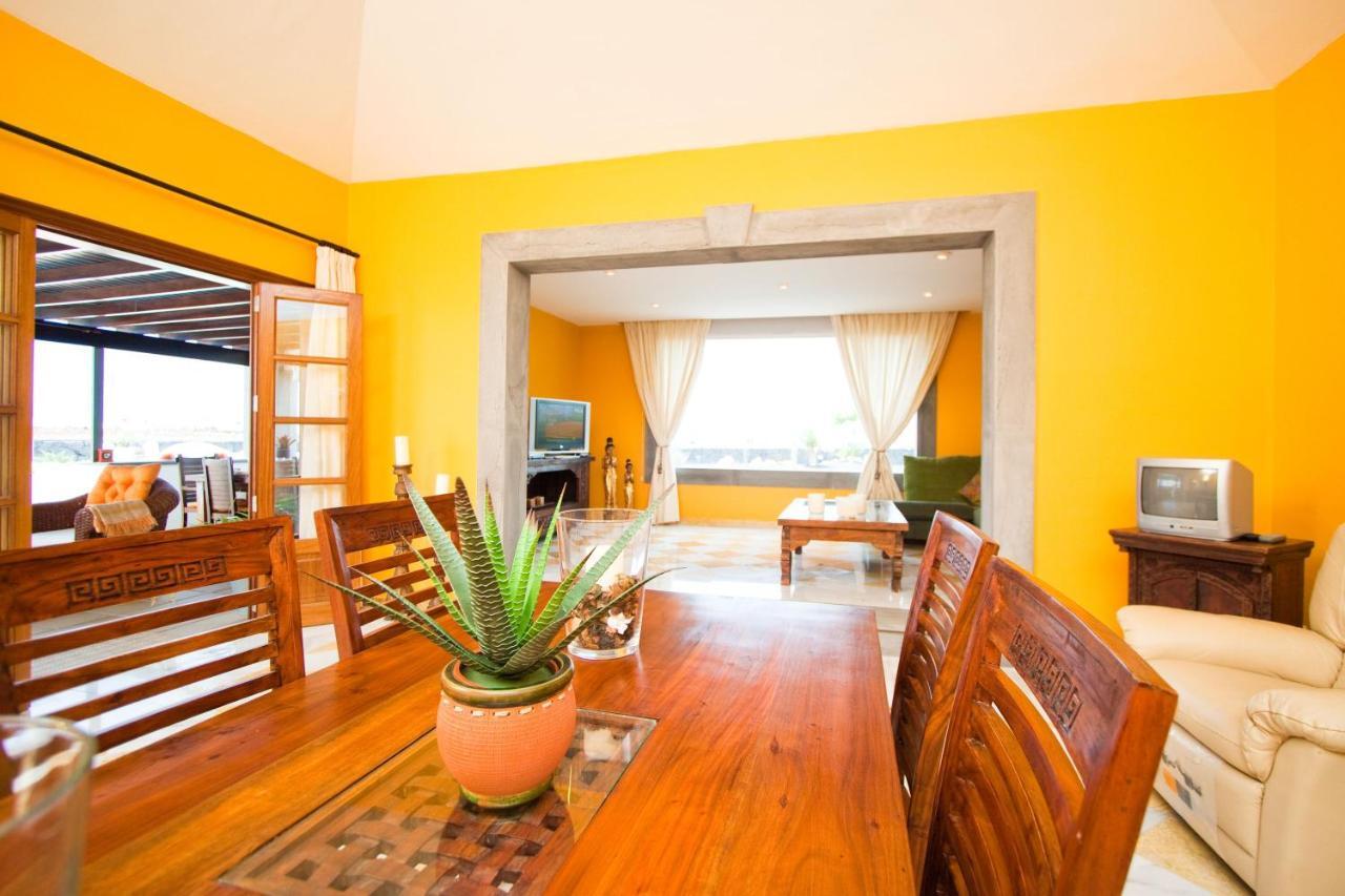 Capricho Villa *