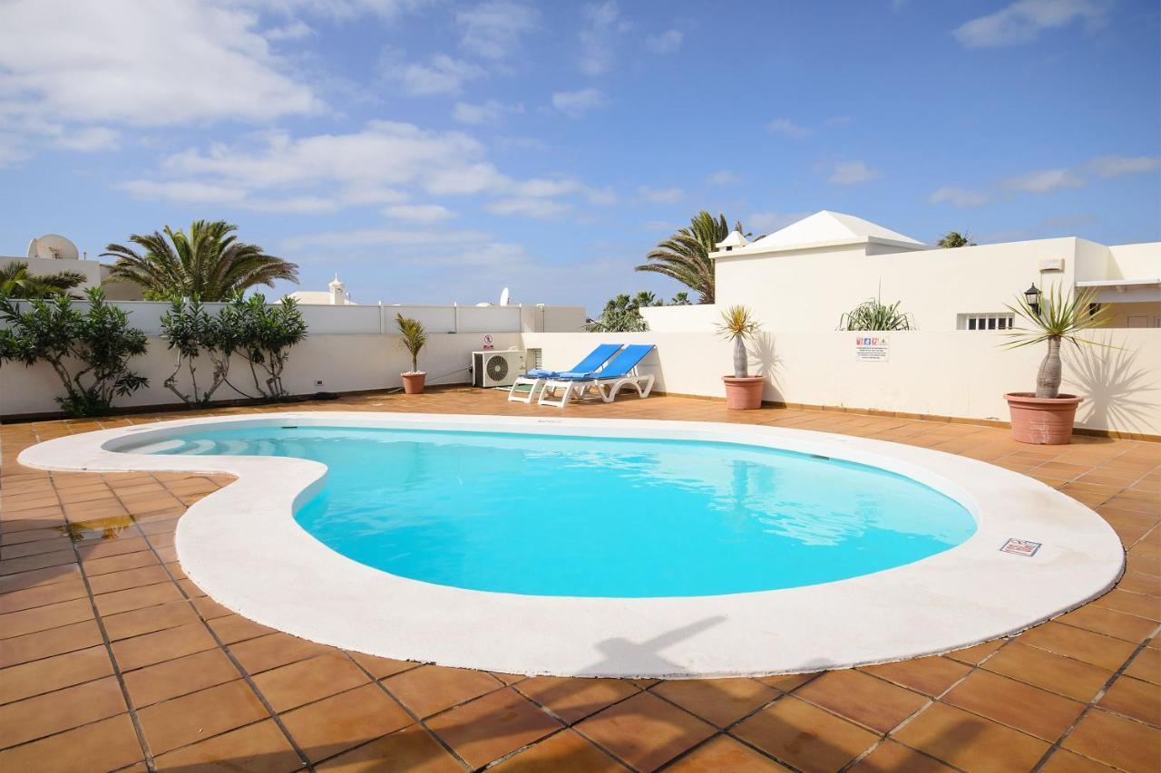 Joanna Puerto del Carmen (Lanzarote)