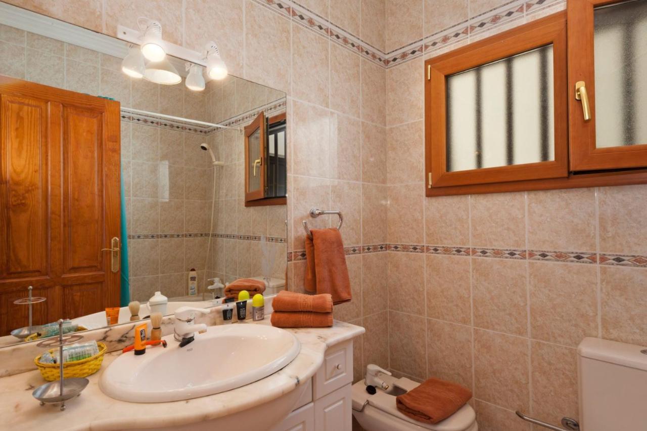 Juanita, Puerto Del Carmen, Lanzarote Villa Tias