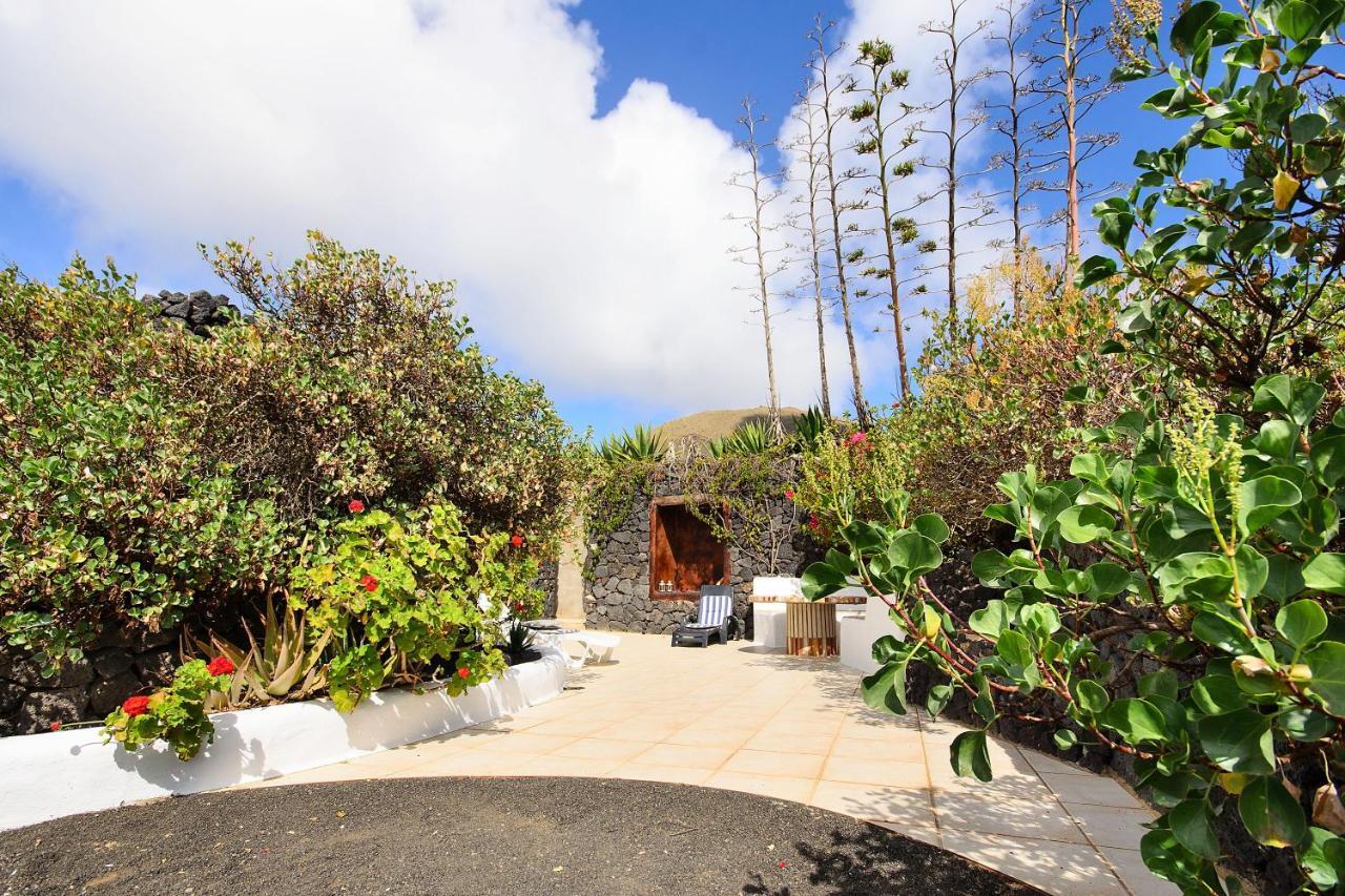 La Bodega - House On Volcano With A Piano *