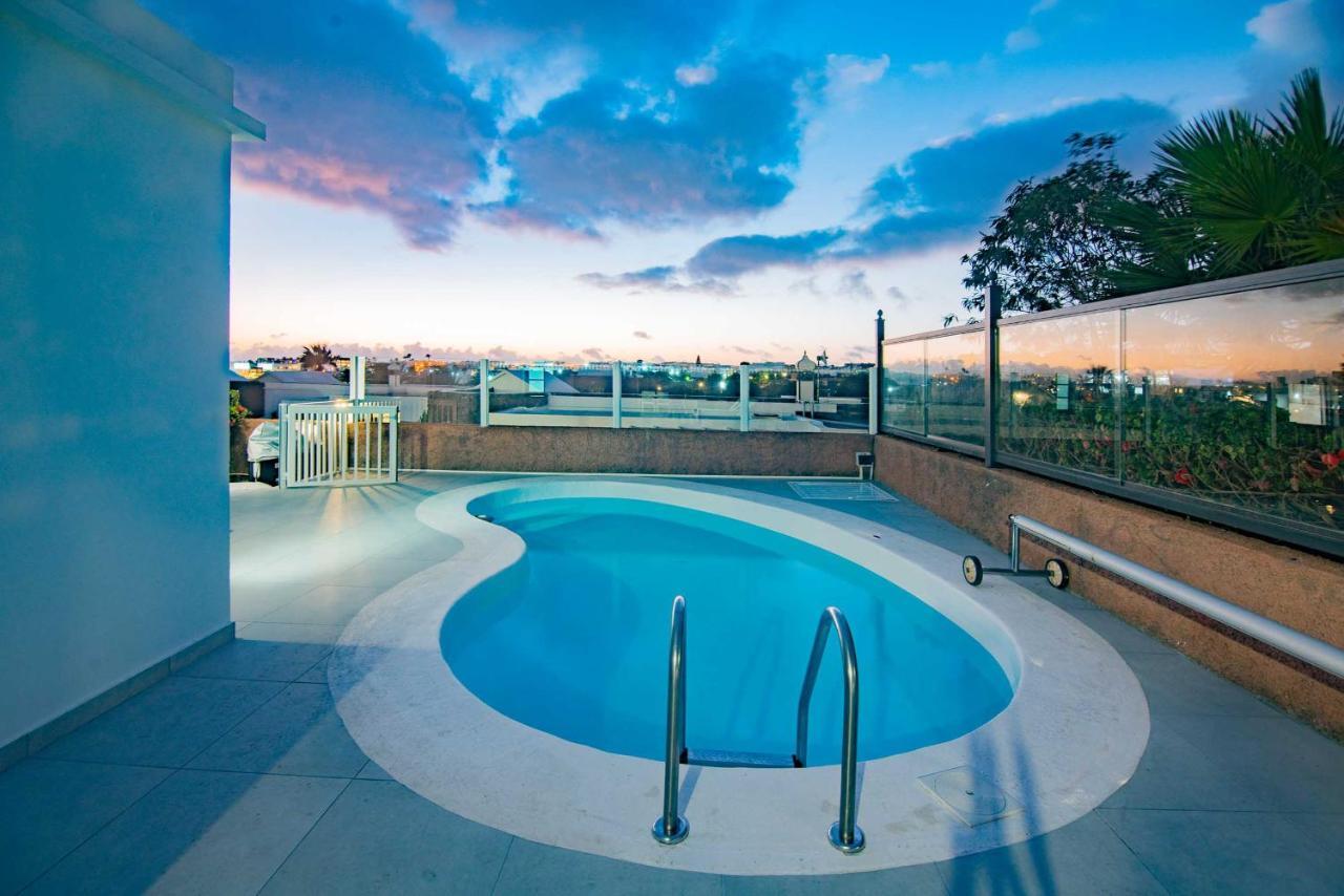 Dreams Villa *
