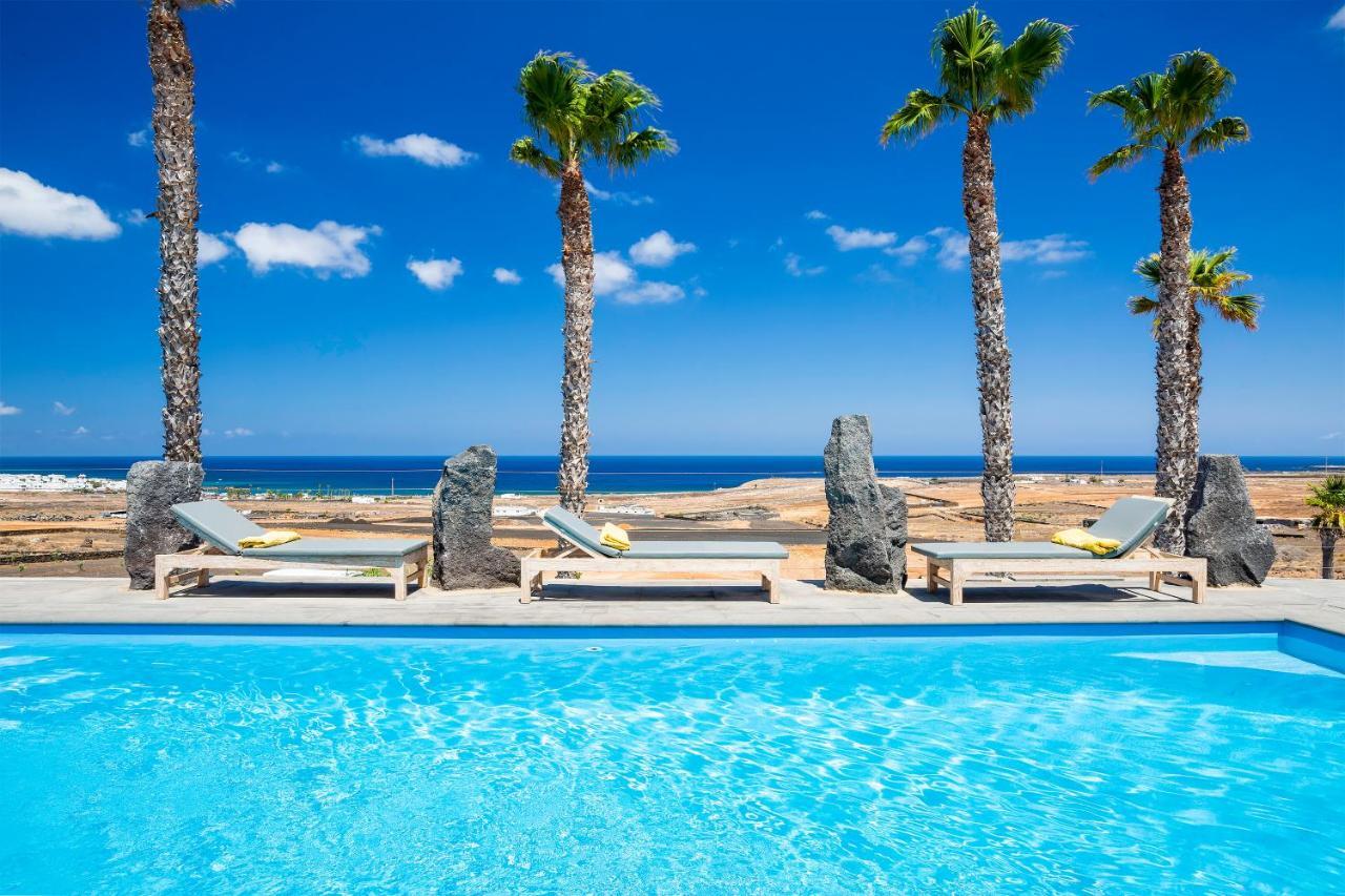 Palacio And Yurt - 2 Pools - Hot Tub - Fantastic Sea Views * Tabayesco